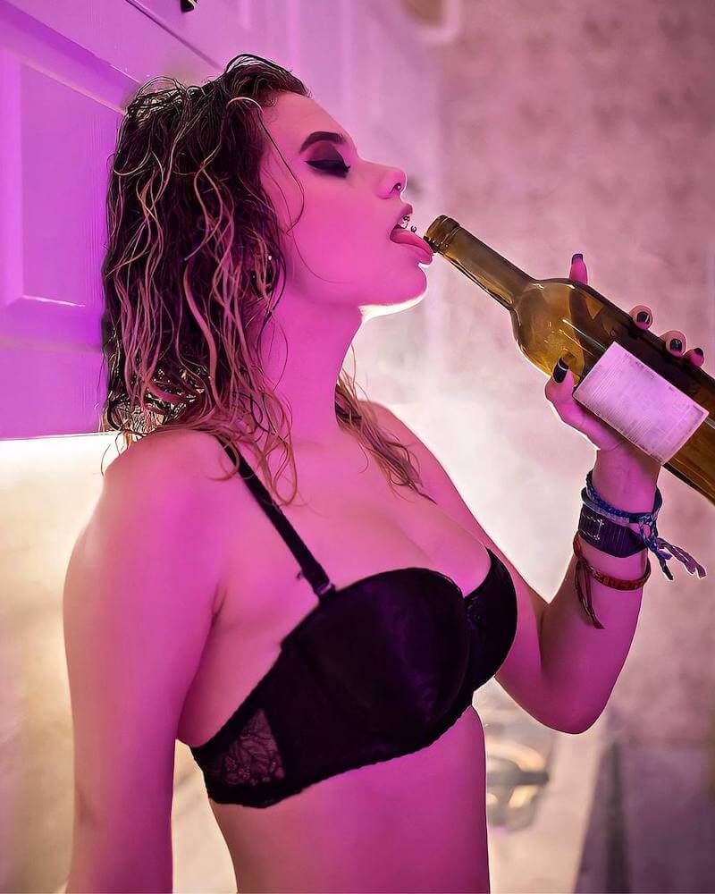 💋 Alexa – Your Shy & Wild Girlfriend 💋